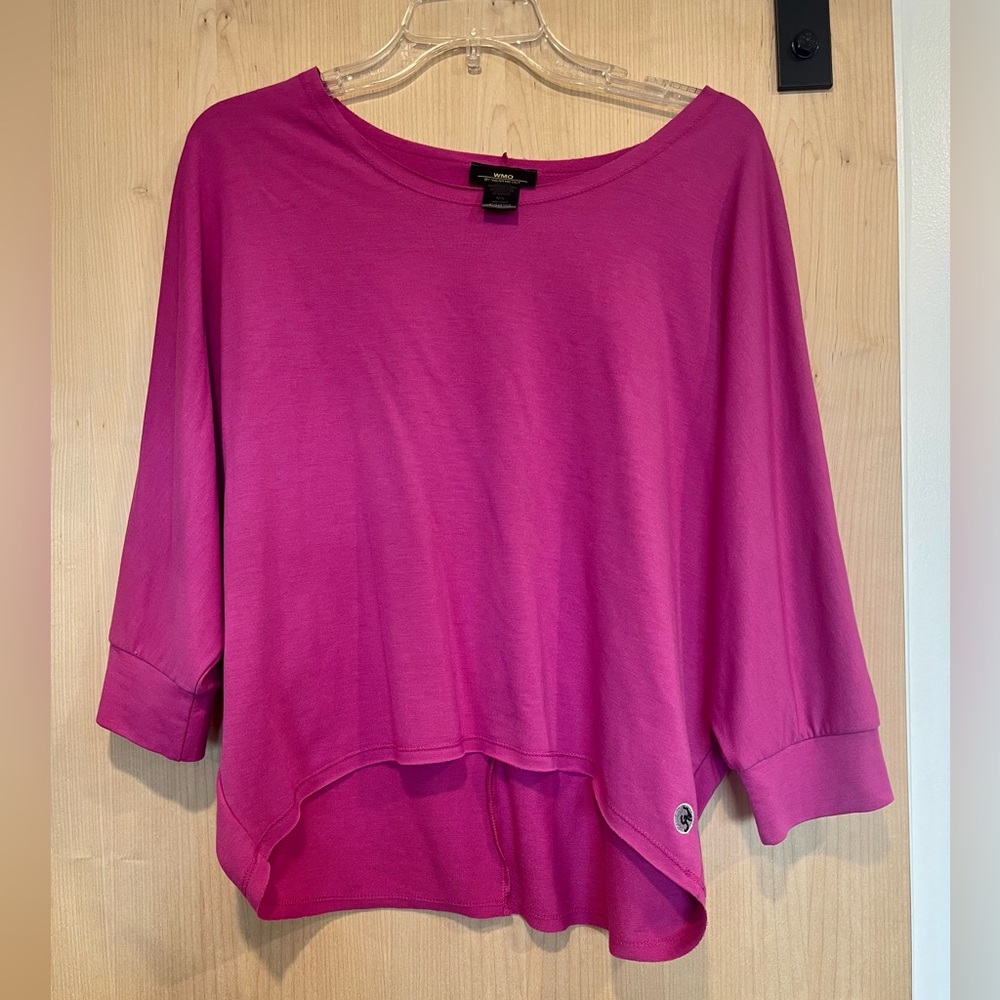 WMO Sz. M/L ladies workout top